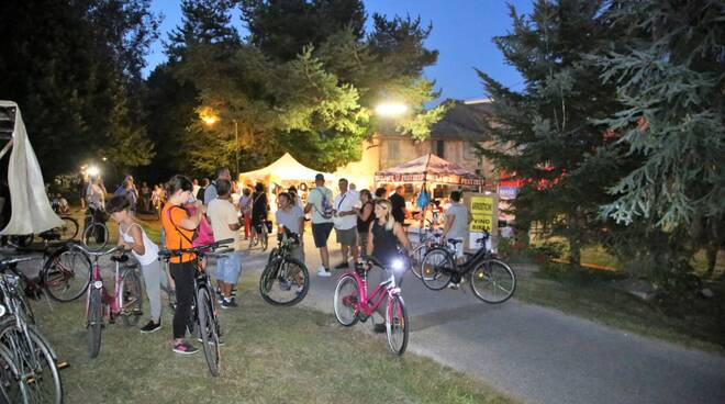 A spasso sotto le stelle lungo il Canale Naviglio 2018