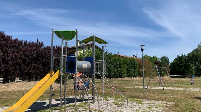 Parco Conti - area giochi Barbiano