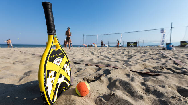 beach tennis