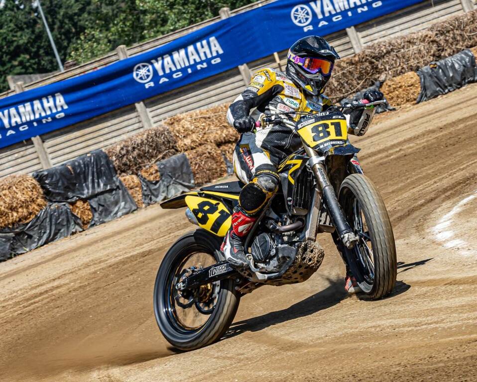 Flat Track - francesco Cecchini