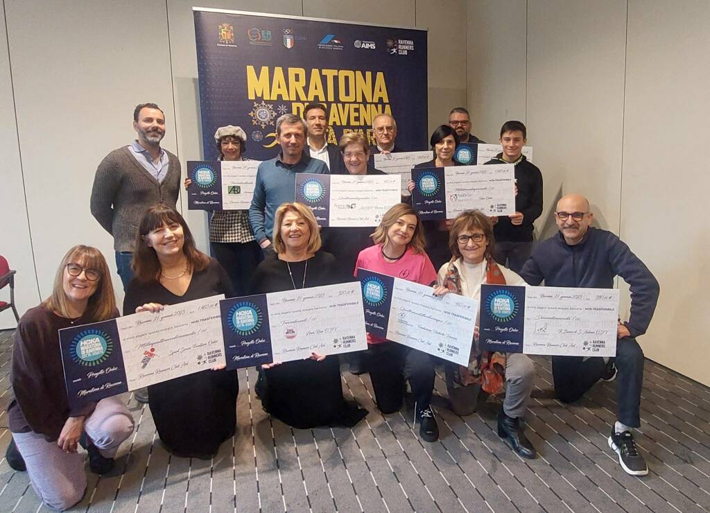 Hoka Maratona di Ravenna: donati oltre 6mila euro alle onlus locali