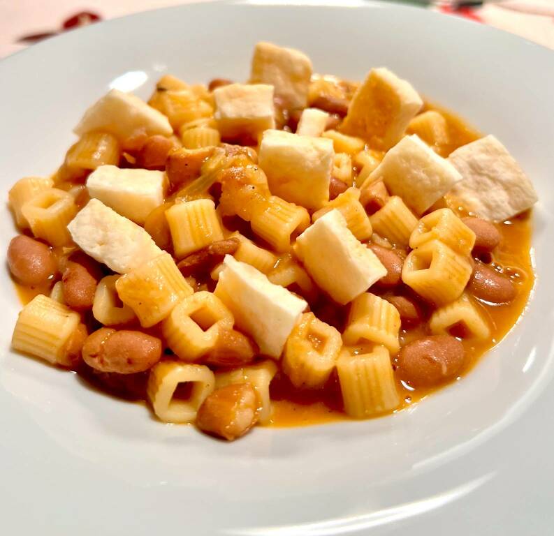 E LA SERA… CASALINGO / 71 / Pasta e fagioli, versione veloce, ma chi l'ha  detto che è un piatto invernale!? 