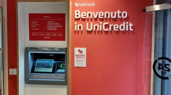 filiale unicredit solarolo rinnovata