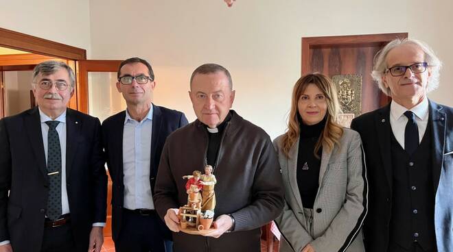 donazione statuina ghizzoni