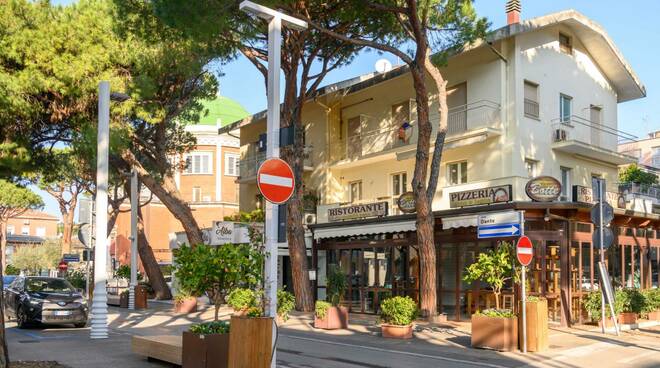 nuovi pali illuminazione viale dante riccione