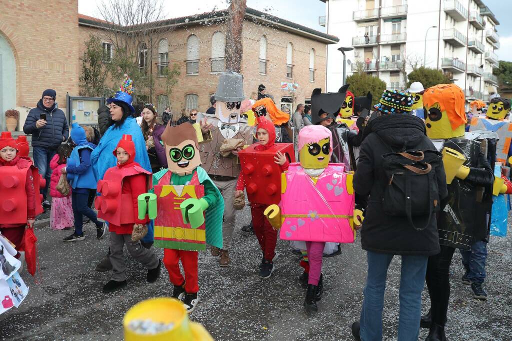 Carnevale 2024. La sfilata a Punta Marina 