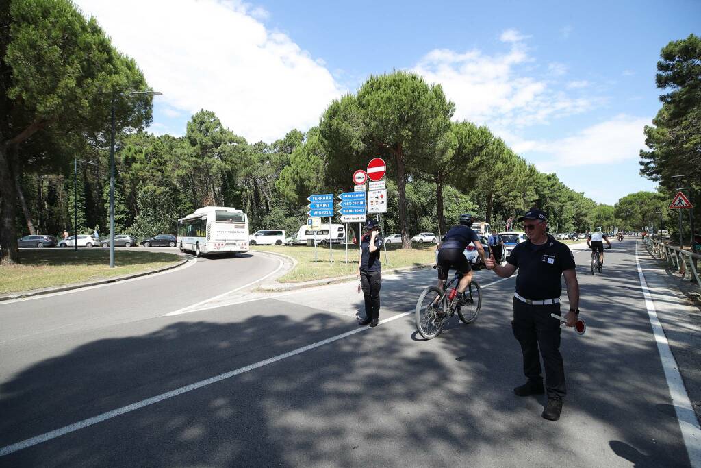 Marina di Ravenna. Primo weekend con viale delle Nazioni a senso unico