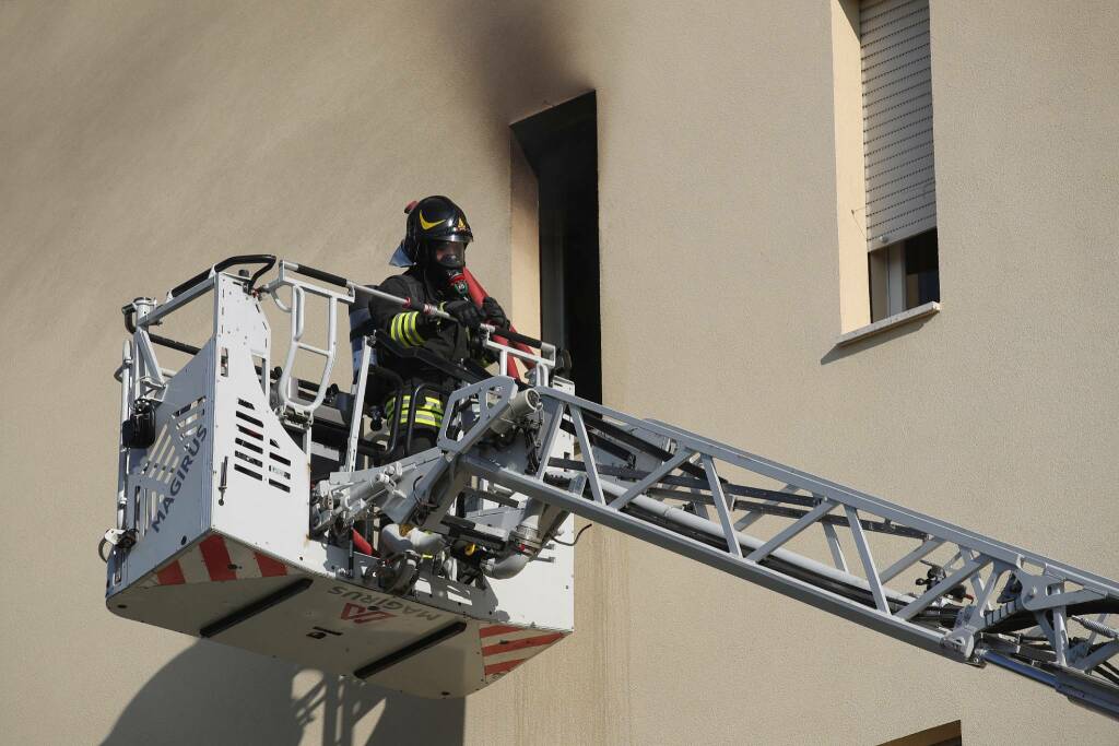 Incendio in via aniene 