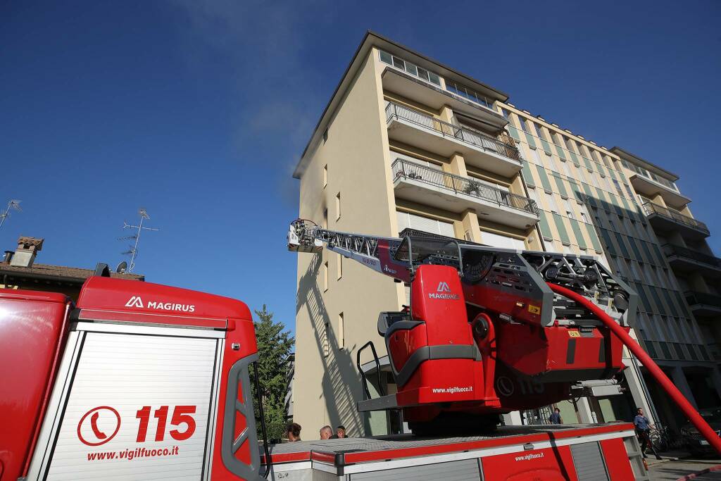 Incendio in via aniene 