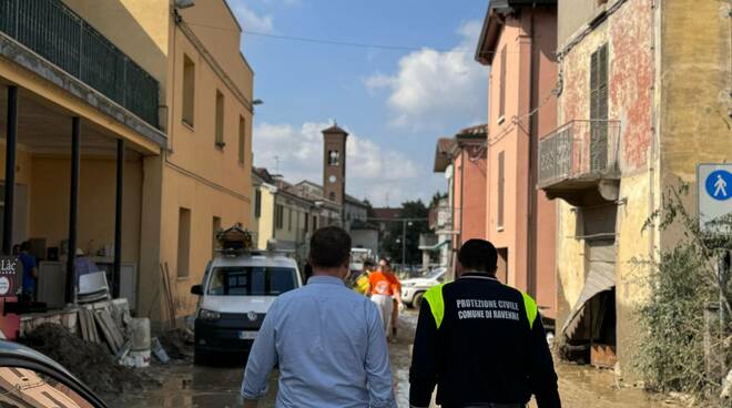 Alluvione Traversara. Installata nelle campagne idrovora ad alto pompaggio. Sopralluogo di de Pascale settembre 2024