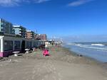 La spiaggia di Cesenatico colpita dal maltempo